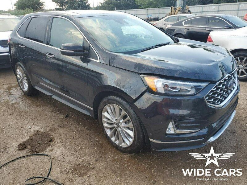 Czarny (metalik) Używany 2020 Ford Edge Titanium SUV | 55 700 zł - Obraz 1/4
