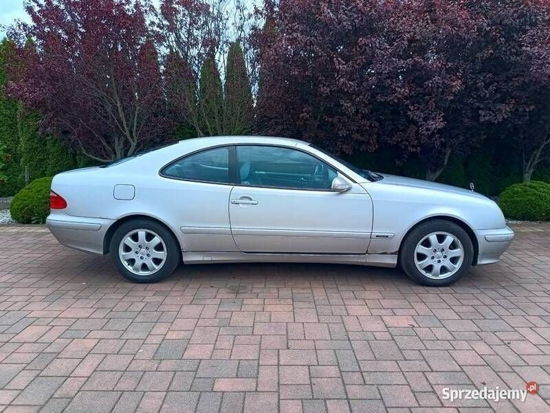 Używany Mercedes CLK200 Avantgarde 2000 Srebrny Coupe