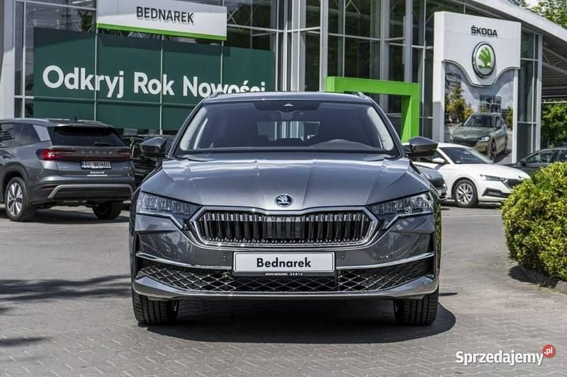 Nowe Skoda Octavia Selection 2025 Szary Kombi