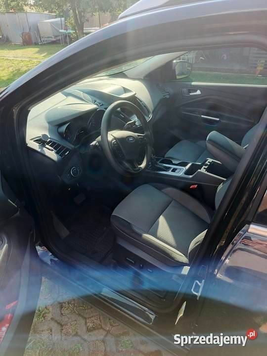 Używany Ford Escape 2019 Czarny SUV