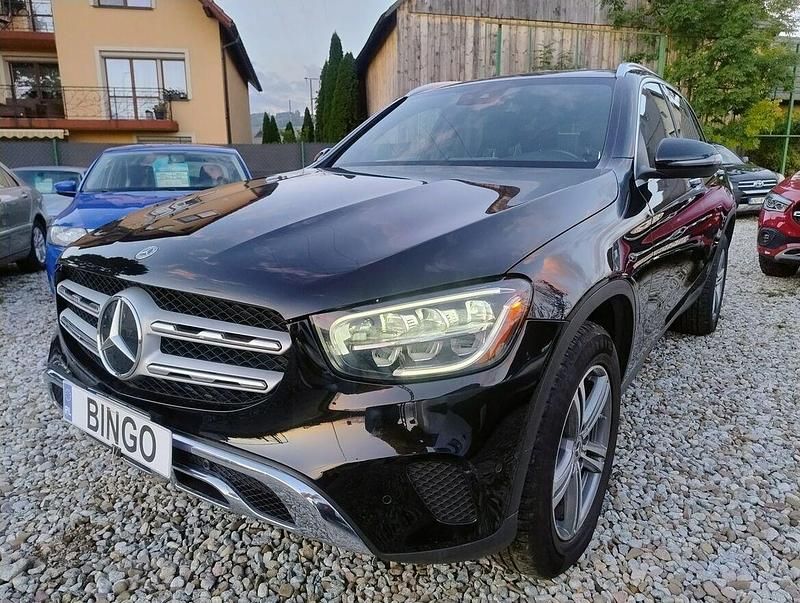 Używany Mercedes GLC300 245 KM (180 kW) 2022 Czarny SUV