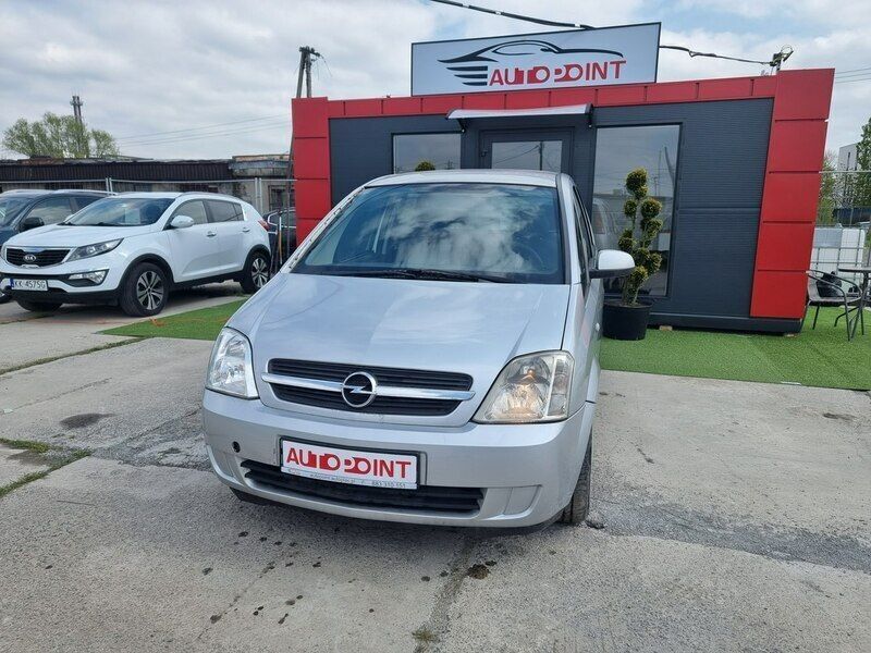 Srebrny (metalik) Używany 2004 Opel Meriva Minivan | 3900 zł - Obraz 1/4