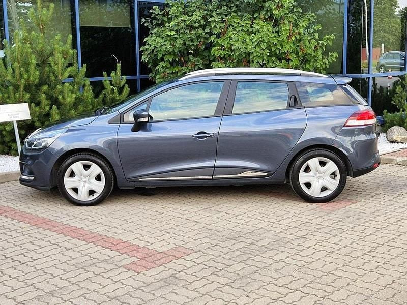 Używany Renault Clio GrandTour 90 KM (66 kW) 2017 Grafitowy Kombi