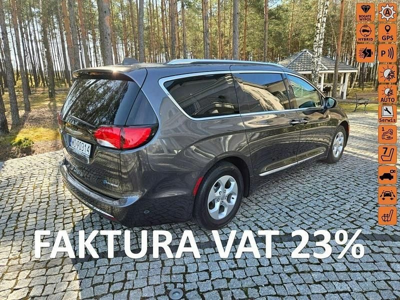 Szary Używany 2018 Chrysler Pacifica SUV | 68 986 zł - Obraz 1/4