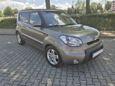 Złoty Używany 2010 Kia Soul SUV | 19 900 zł (Uczciwa cena) - Obraz 1/4