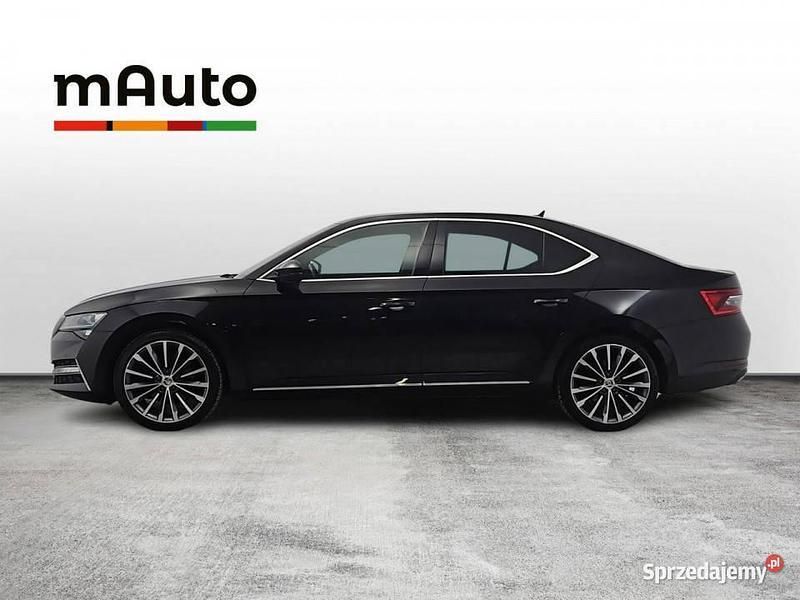 Szary (metalik) Używany 2021 Skoda Superb LAURIN & KLEMENT Sedan/Limuzyna | 94 900 zł (Uczciwa cena) - Obraz 1/4