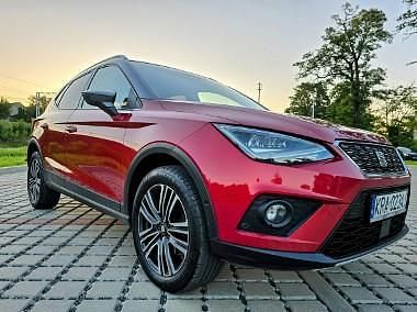 Czerwony Używany 2017 Seat Arona XCELLENCE SUV | 48 900 zł (Dobra cena) - Obraz 1/4