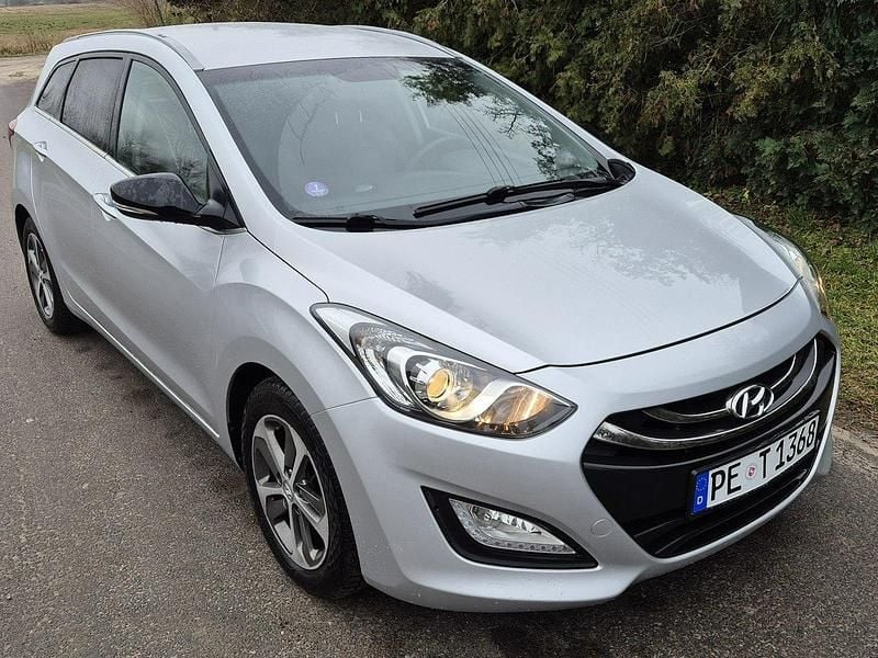 Używany Hyundai i30 100 KM (73 kW) 2015 Srebrny SUV