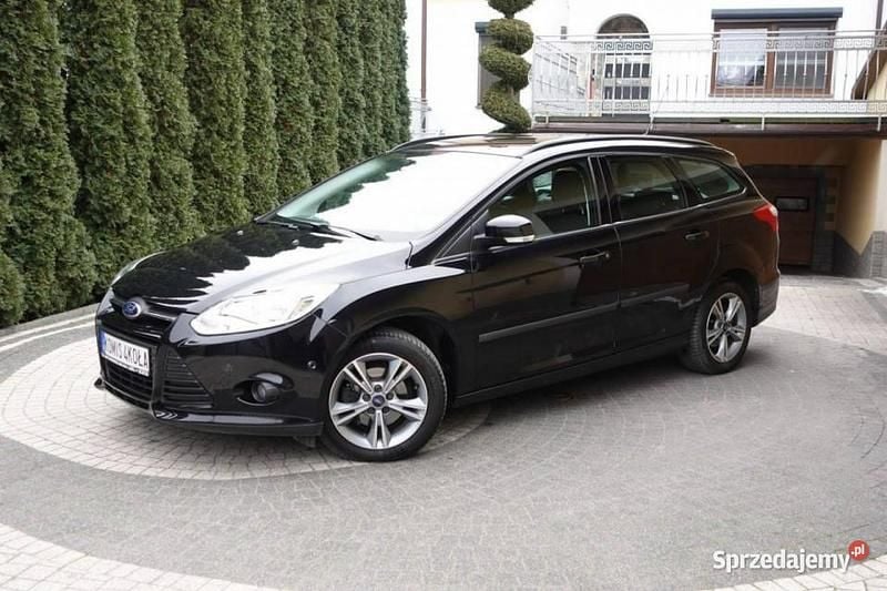 Używany Ford Focus 101 KM (74 kW) 2013 Czarny Kombi