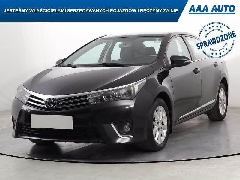 Używany Toyota Corolla 132 KM (97 kW) 2014 Czarny