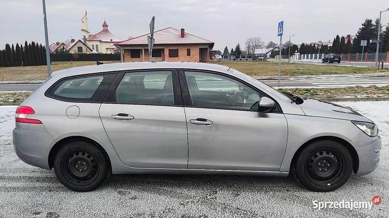 Używany Peugeot 308 SW 2015 Srebrny Kombi