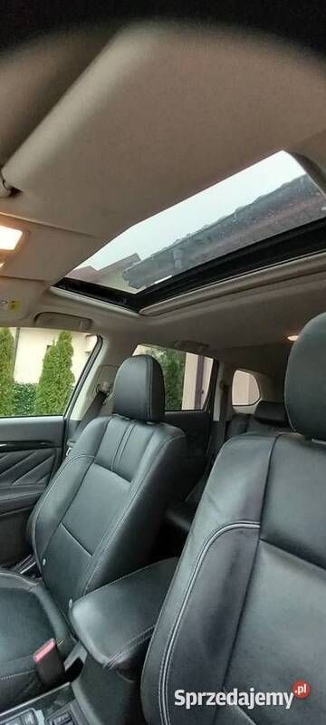 Używany Mitsubishi Outlander P-HEV 2018 Srebrny SUV