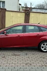Używany Ford Focus 150 KM (110 kW) 2011 Bordowy (metalik) Hatchback