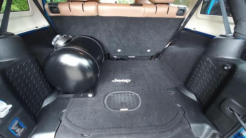 Używany Jeep Wrangler Sahara 2015 Niebieski SUV