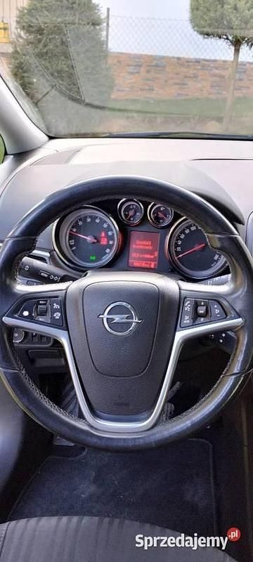 Używany Opel Zafira 2012 Minivan