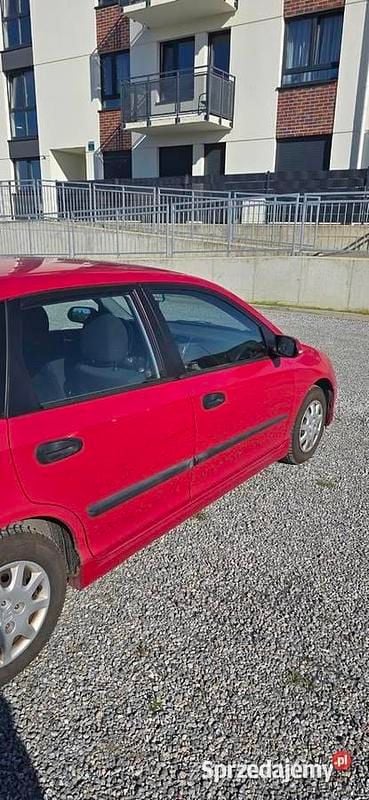 Używany Honda Civic 90 KM (66 kW) 2004 Czerwony Hatchback