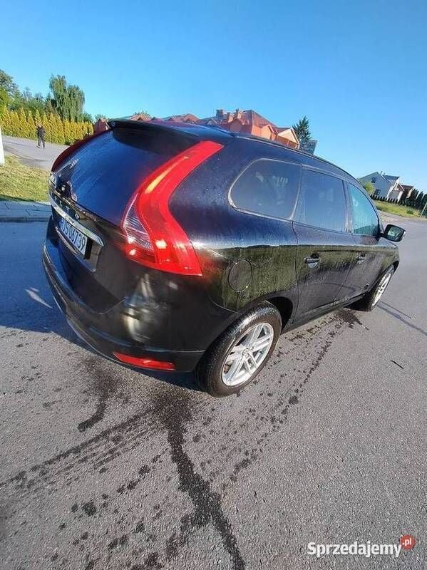 Czarny Używany 2017 Volvo XC60 SUV | 60 000 zł (Super Cena) - Obraz 1/4