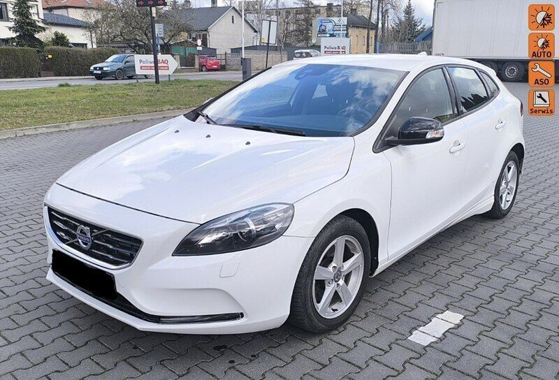 Biały (metalik) Używany 2013 Volvo V40 Kombi | 39 900 zł (Uczciwa cena) - Obraz 1/4