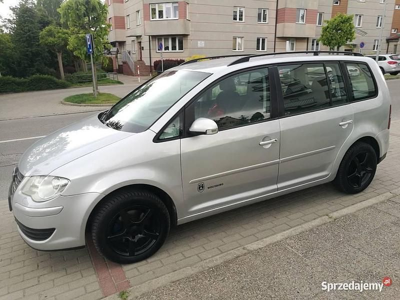 Używany VW Touran R 105 KM (77 kW) 2007 Srebrny Minivan