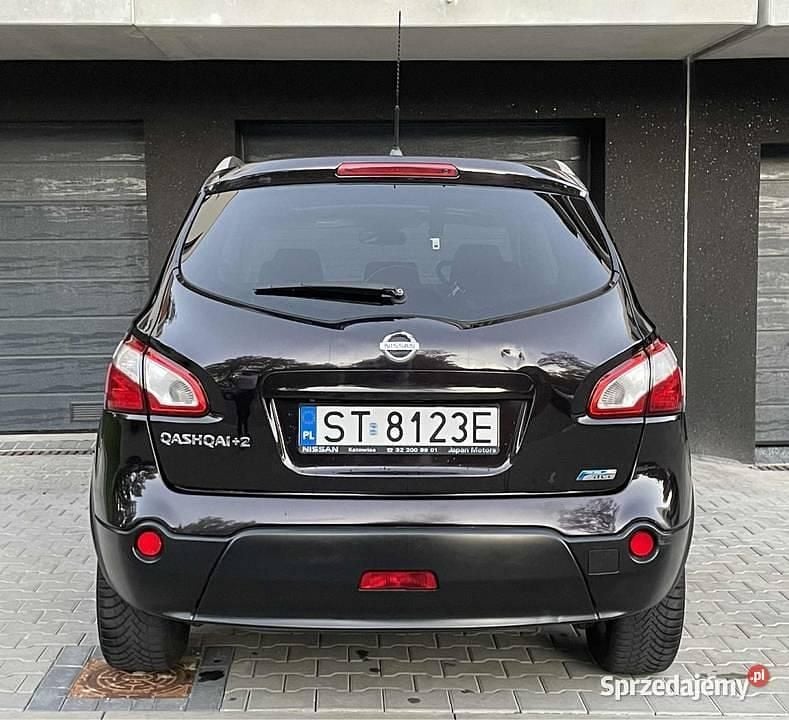 Używany Nissan Qashqai +2 2010 Czarny SUV