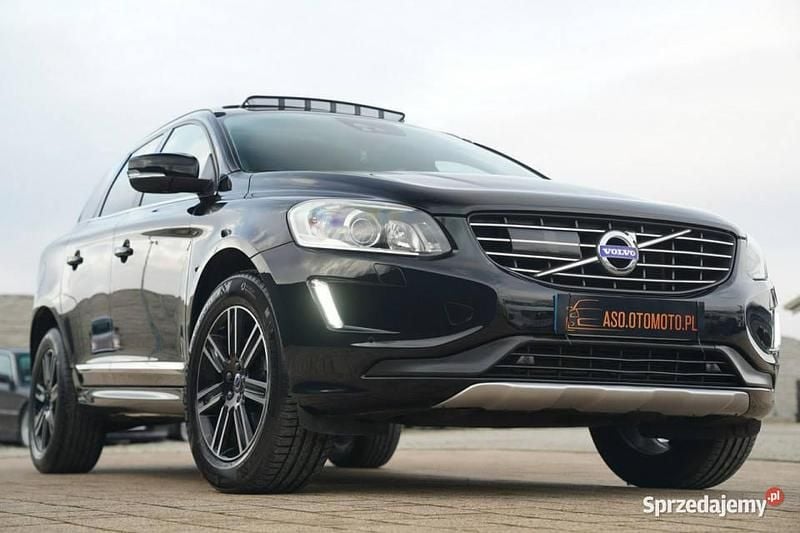 Używany Volvo XC60 Summum 2017 Czarny SUV