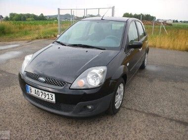 Używany Ford Fiesta 75 KM (55 kW) 2006 Czarny Hatchback