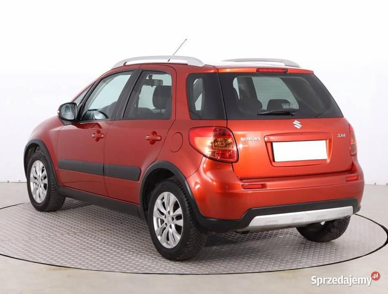 Używany Suzuki SX4 120 KM (88 kW) 2012 Bordowy Hatchback
