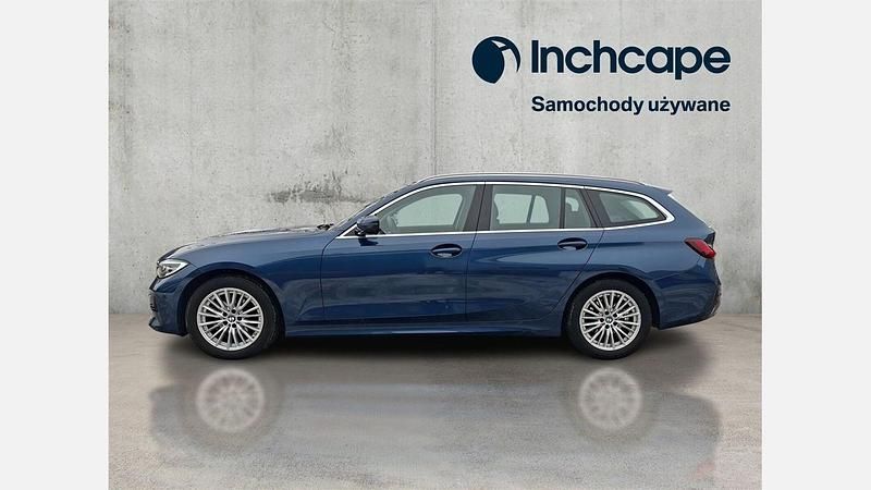 Używany BMW 318 Sport Line 156 KM (114 kW) 2021 Niebieski phytonic metalizowany Kombi