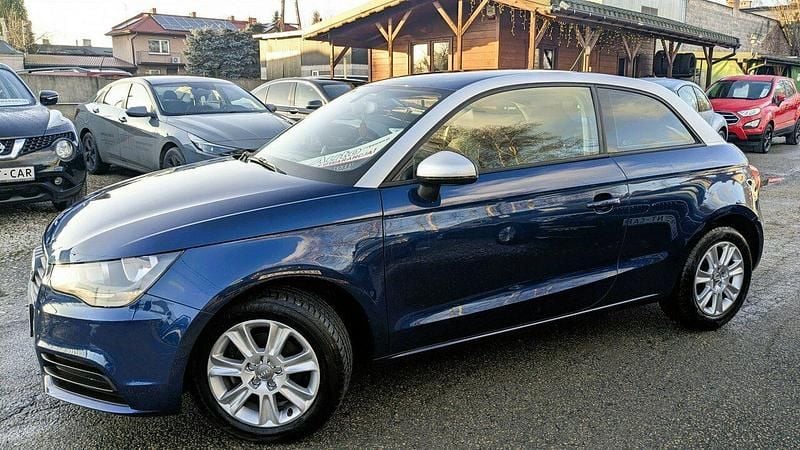Używany Audi A1 86 KM (63 kW) 2012 Niebieski Coupe