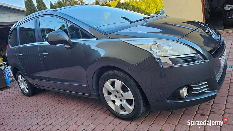 Używany Peugeot 5008 2012 Szary Minivan