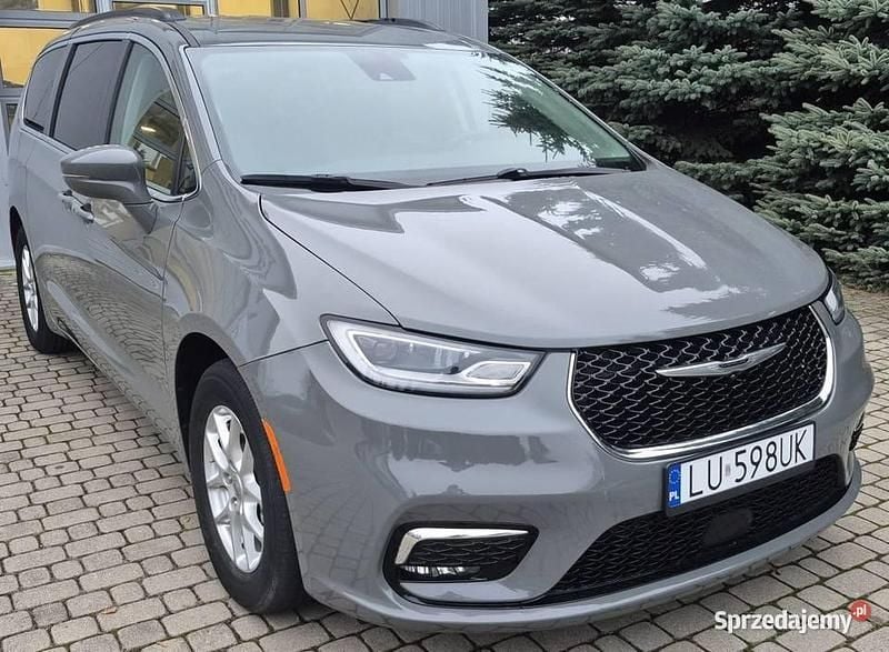 Szary Używany 2022 Chrysler Pacifica Minivan | 120 000 zł (Dobra cena) - Obraz 1/4