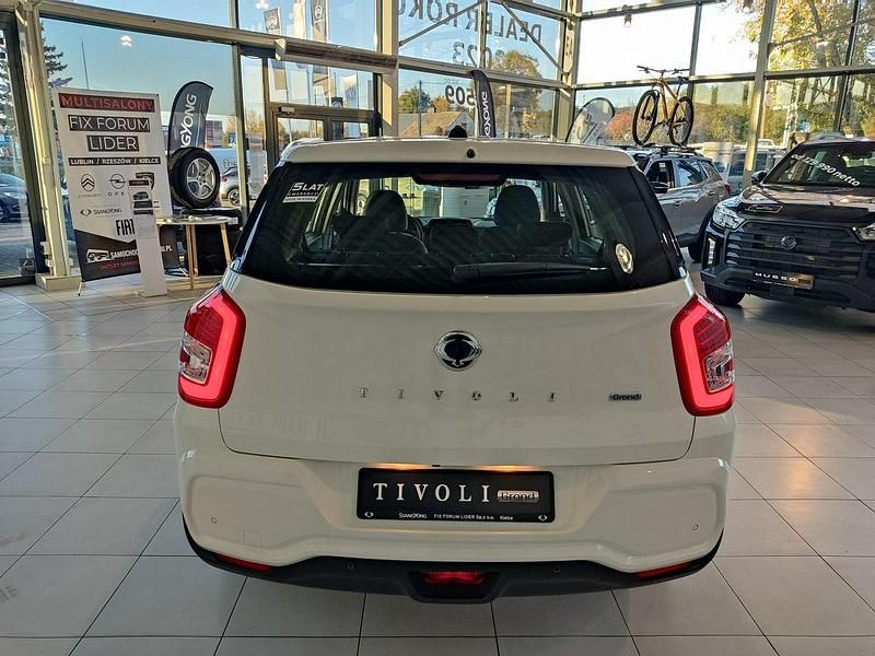 Używany Ssangyong (KGM) Tivoli 163 KM (119 kW) 2024 Biały SUV