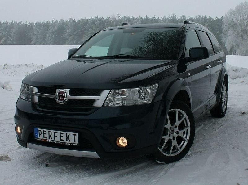 Używany Fiat Freemont 170 KM (125 kW) 2013 Zielony SUV