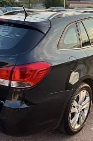 Używany Chevrolet Cruze 140 KM (102 kW) 2013 Czarny Kombi