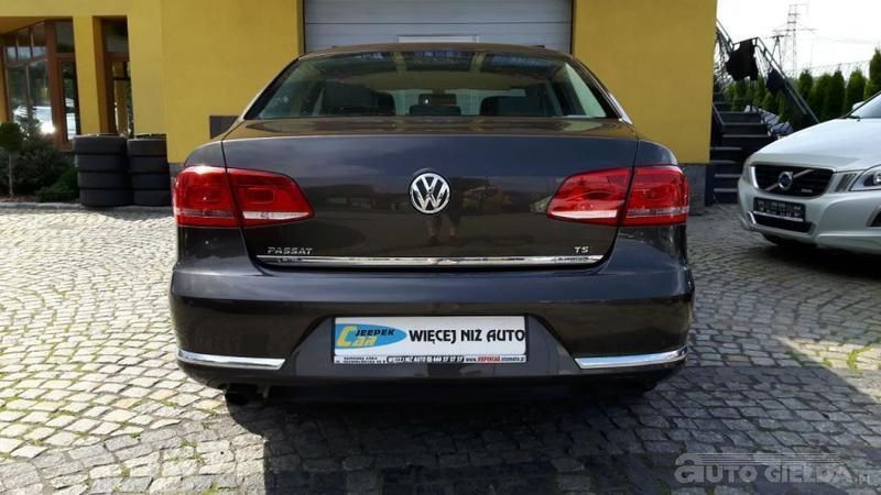 Używany VW Passat Highline 122 KM (89 kW) 2012 Brązowy