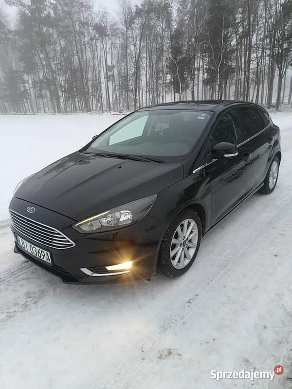 Używany Ford Focus 2017 Czarny Hatchback