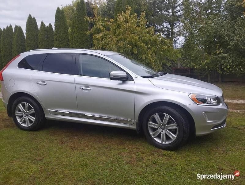 Używany 2017 Volvo XC60 Inscription SUV | 71 500 zł (Super Cena) - Obraz 1/4