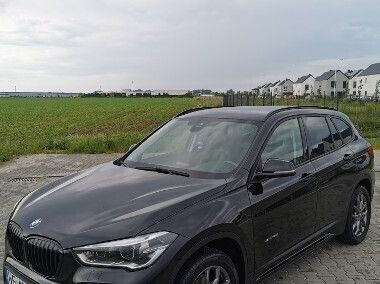 Czarny Używany 2015 BMW X1 Sport Line SUV | 84 900 zł (Drogi) - Obraz 1/4