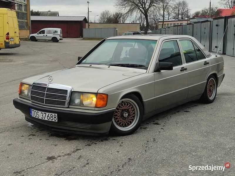 Złoty Używany 1990 Mercedes 190 Sedan/Limuzyna | 7700 zł - Obraz 1/3