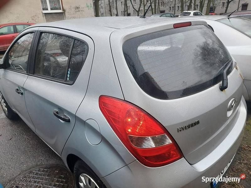 Używany Hyundai i20 2009 Srebrny Hatchback