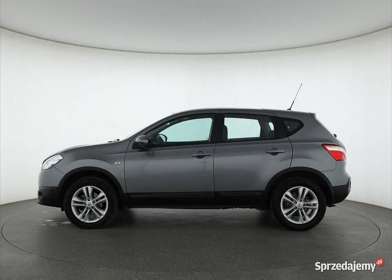 Używany Nissan Qashqai 110 KM (80 kW) 2013 Szary SUV