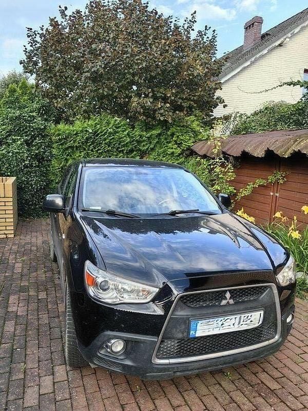 Czarny Używany 2010 Mitsubishi ASX SUV | 29 500 zł (Uczciwa cena) - Obraz 1/4