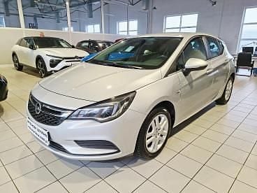 Używany Opel Astra Enjoy 105 KM (77 kW) 2017 Srebrny