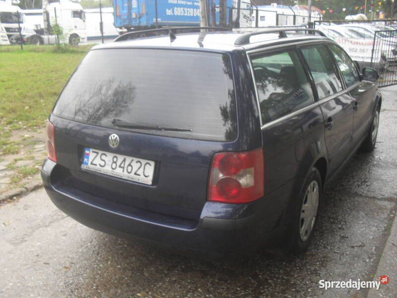 Używany VW Passat 2005 Granatowy Sedan/Limuzyna