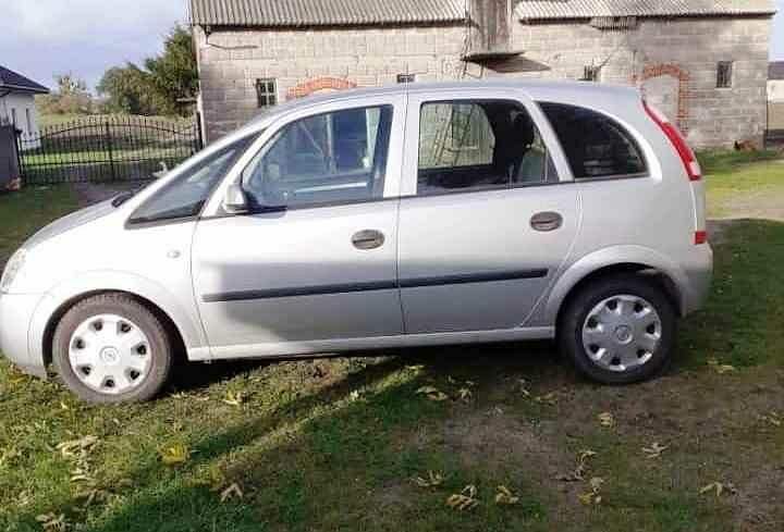 Używany Opel Meriva 2005 Srebrny Minivan