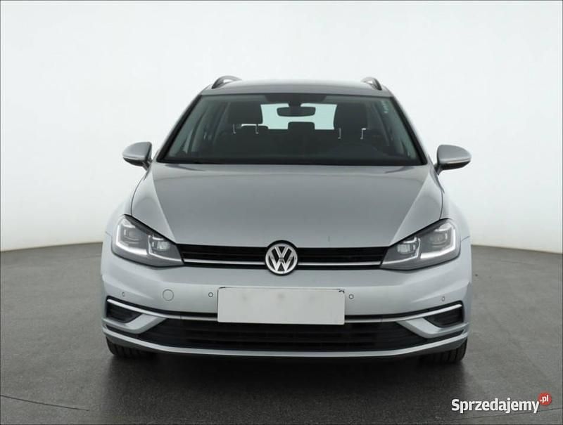 Srebrny Używany 2019 VW Golf VII Kombi | 42 999 zł (Uczciwa cena) - Obraz 1/4