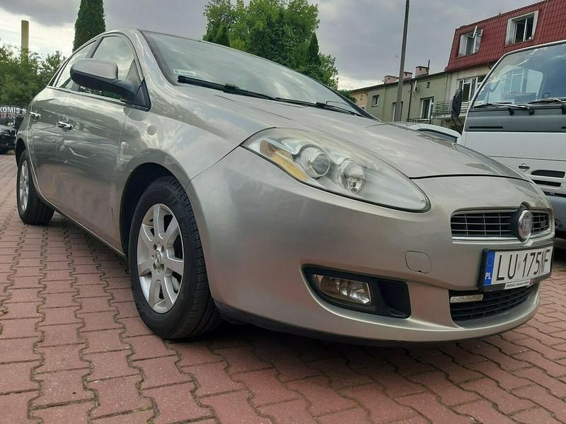 Złoty Używany 2008 Fiat Bravo Hatchback | 9900 zł (Uczciwa cena) - Obraz 1/4