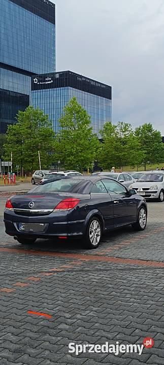 Używany 2006 Opel Astra Kabriolet | 12 000 zł (Uczciwa cena) - Obraz 1/4