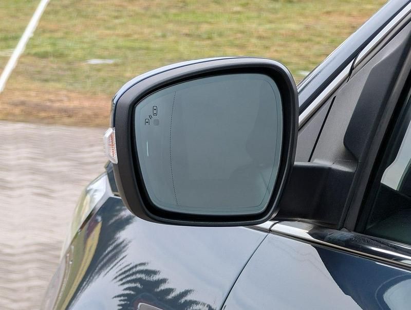 Używany Ford Edge 238 KM (175 kW) 2019 Niebieski (metalik) SUV