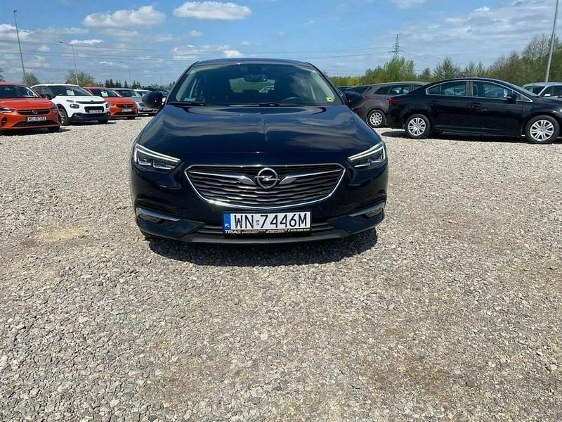 Używany Opel Insignia Sport 165 KM (121 kW) 2020 Inny (metalik) Sedan/Limuzyna